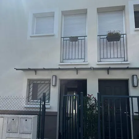 Holiday home Maison Au Calme Proche Mer Et Centre Commercial
