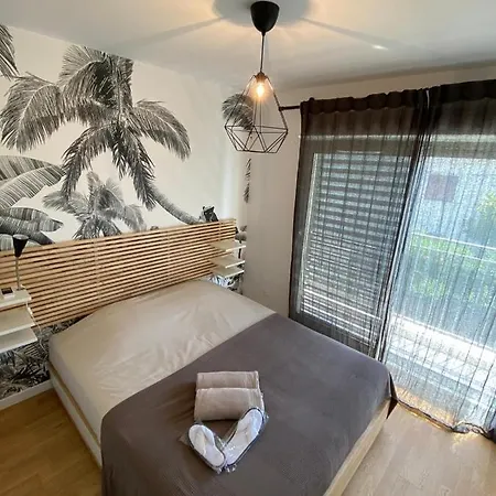 Holiday home Maison Au Calme Proche Mer Et Centre Commercial Villeneuve-Loubet